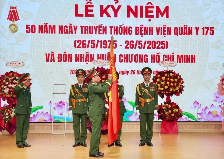 b27a3cb8-3ca8-4825-995e-bee3e3cd.jpg