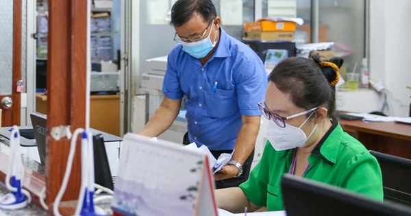 UBND TP HCM yêu cầu đánh giá, rà soát toàn bộ cán bộ, công chức
