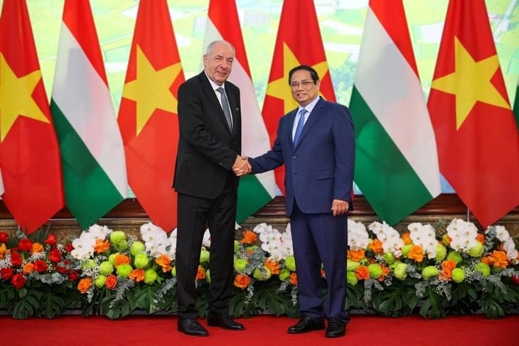 thu-tuong-tong-thong-hungary-1-1.jpg