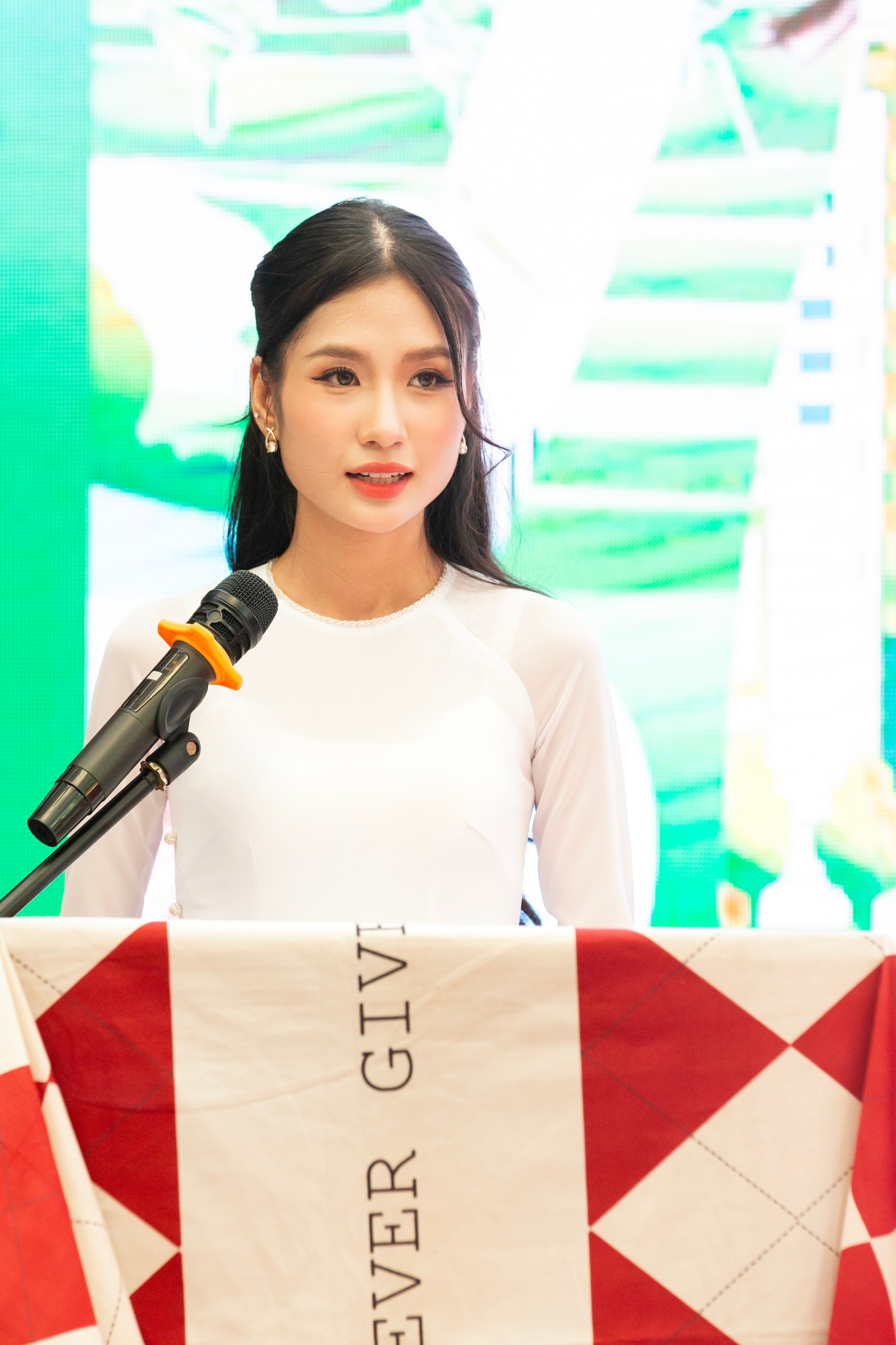 2dng2385-copy.jpg