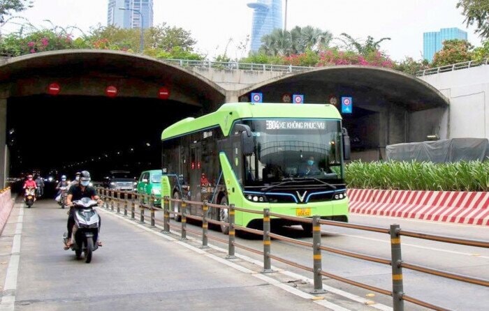 TP.HCM đề xuất sử dụng xe buýt điện cho tuyến BRT đầu tiên