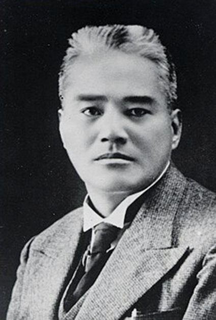 chan-dung-nguyen-van-vinh.jpg