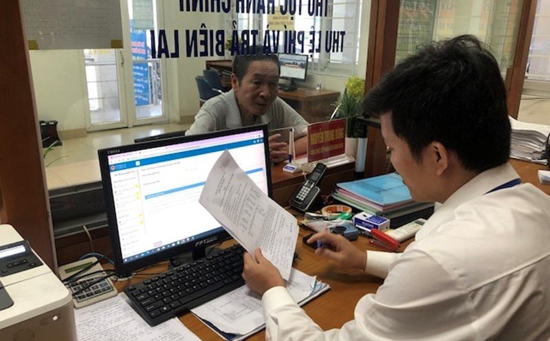 cong-chuc-copy.jpeg