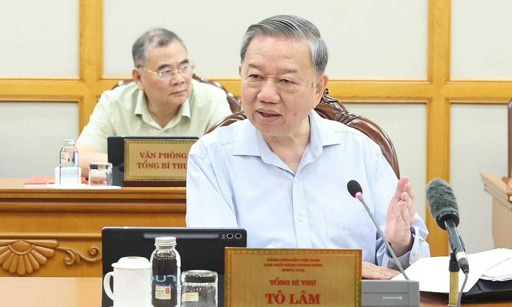 vna-potal-tong-bi-thu-chu-tri-6217-7238-1749195548.jpg