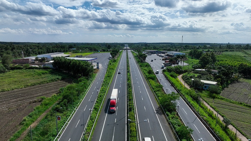 VEC phê duyệt chủ trương đầu tư 16.300 tỷ nâng cấp tuyến cao tốc, khơi thông cửa ngõ đến sân bay lớn nhất Việt Nam