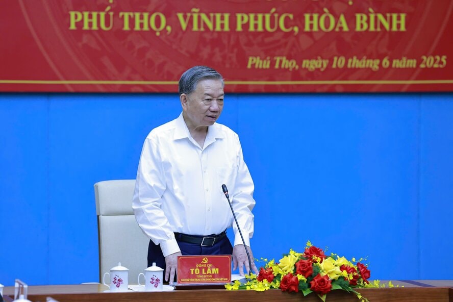 Tổng bí thư Tô Lâm tại buổi làm việc với tỉnh ủy Phú Thọ Vĩnh Phúc Hòa Bình sáng 10.6. Ảnh: Lê Hoàng.