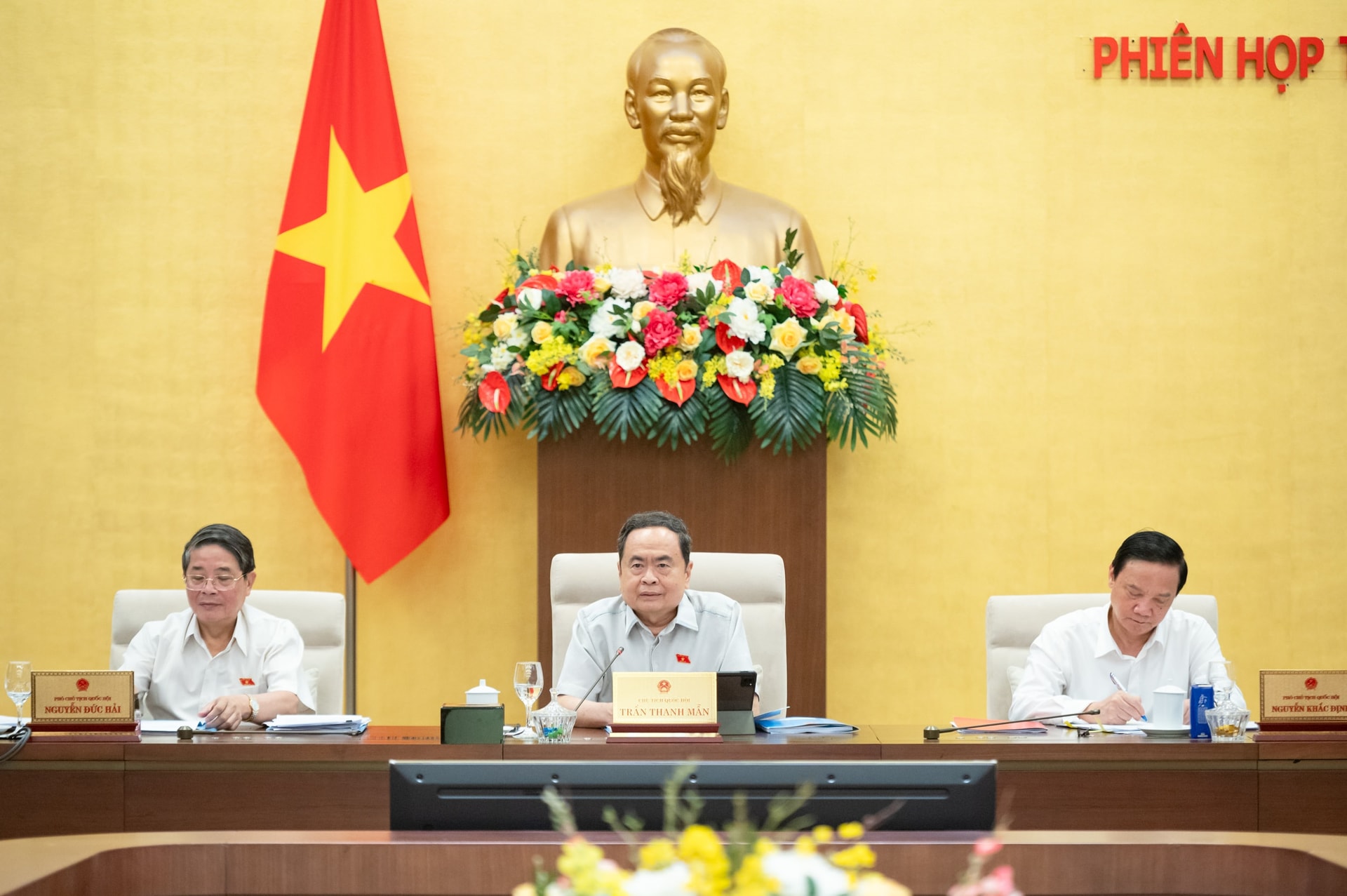 z61_6054-chu-tich-quoc-hoi-tran-thanh-man.jpg