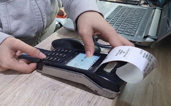 Ngành thuế tăng tốc triển khai 'đưa' hóa đơn điện tử từ máy tính tiền đến từng hộ kinh doanh