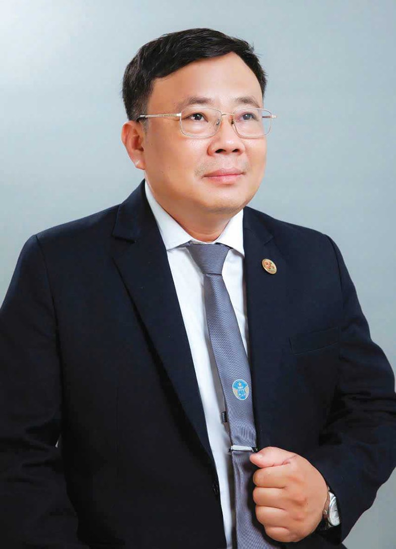 Luat su Thang