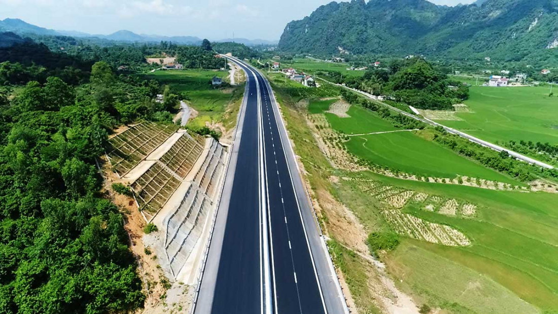 Đề xuất hơn 23.500 tỷ đồng đầu tư cao tốc Bắc - Nam qua Phú Yên, Khánh Hòa