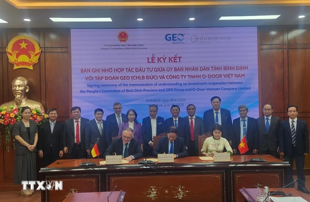 ttxvn-doanh-nghiep-duc-dau-tu-va.jpg