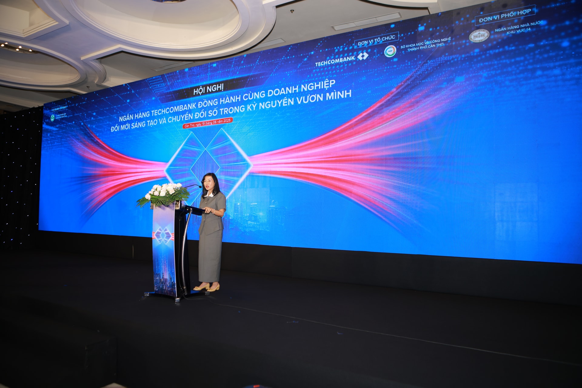Bà Nguyễn Thị Lộc 2