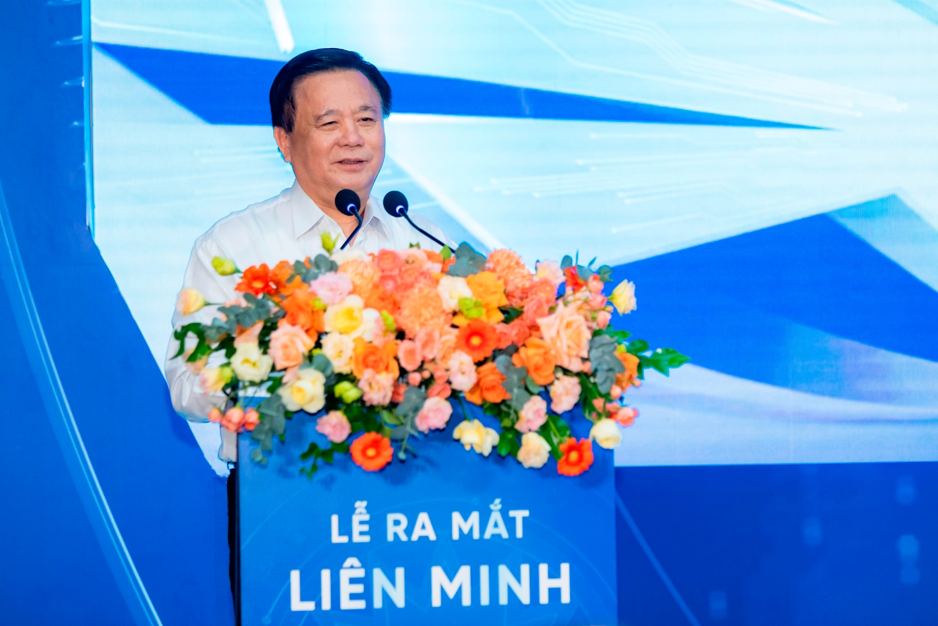GS.TS Nguyễn Xuân Thắng, Uỷ viên Bộ Chính trị, Giám đốc Học viện Chính trị quốc gia Hồ Chí Minh, Chủ tịch Hội đồng Lý luận Trung ương