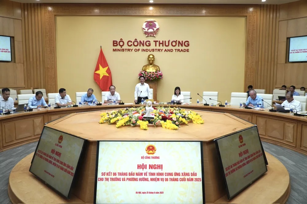kinh-doanh-xang-e10-1574-9943.jpg.jpg