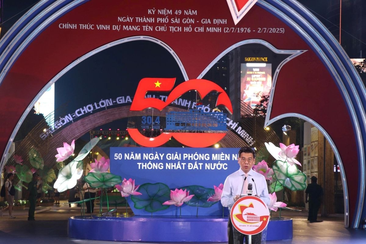 tp.hcm khai mac chuoi su kien ky niem 327 nam hinh thanh va phat trien hinh anh 3