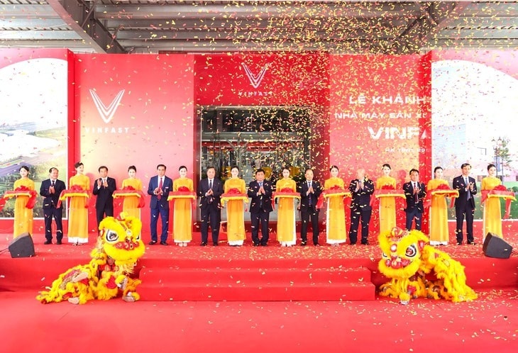 cac-dai-bieu-cat-bang-khanh-than.jpg