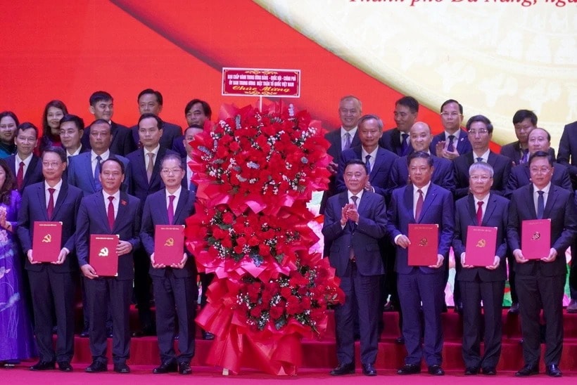 ong-tran-cam-tu-2.jpg.jpg