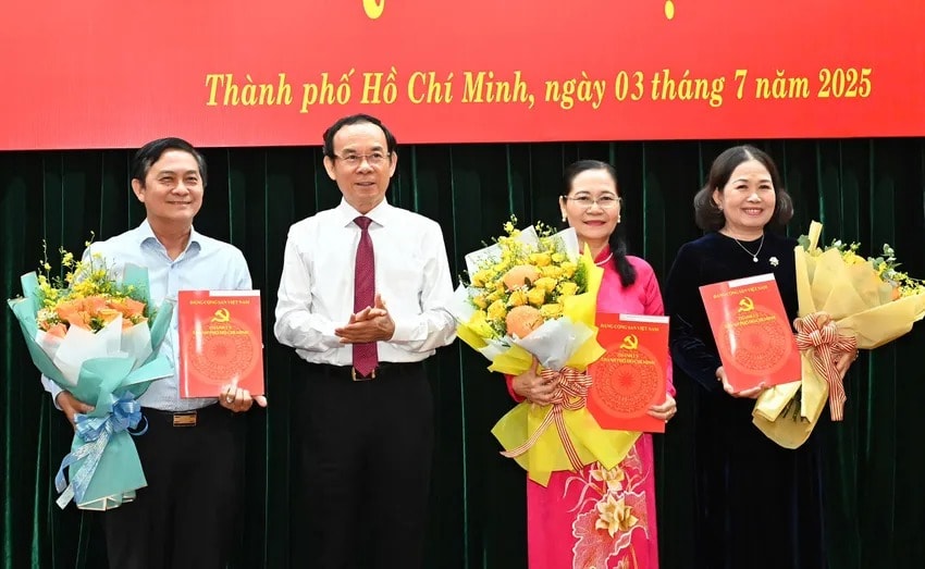 ban-thuong-vu-thanh-uy-tphcm-tra.jpg