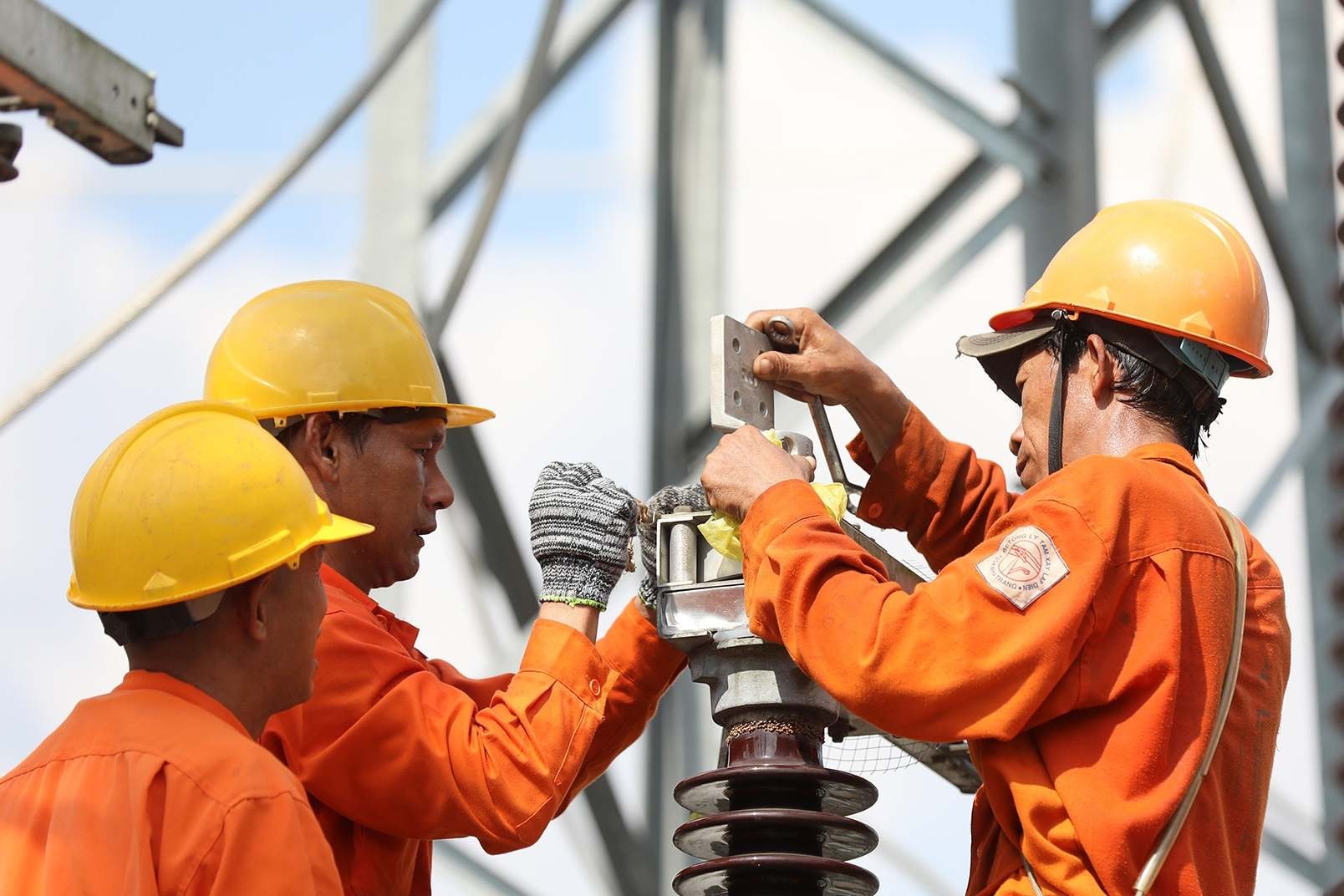 Rà soát từng trường hợp có hóa đơn tiền điện tăng cao bất thường trong tháng 6