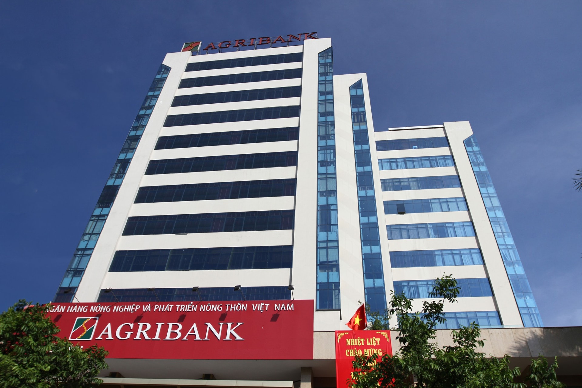 Agribank là 'Ngân hàng cung cấp dịch vụ ngoại tệ tốt nhất Việt Nam năm 2025'