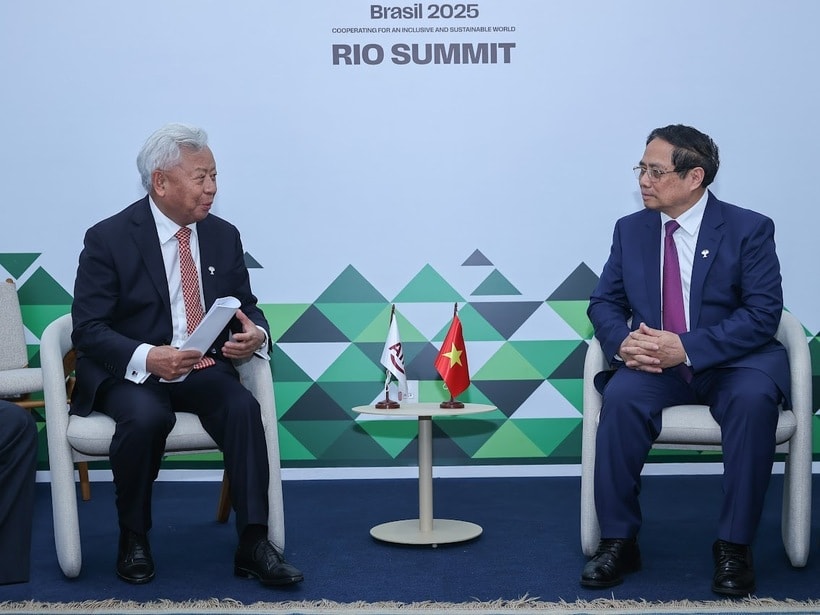 Thủ tướng đề nghị AIIB tiếp tục hỗ trợ Việt Nam huy động nguồn lực thực hiện các dự án lớn như tuyến đường sắt khổ tiêu chuẩn Lào Cai - Hà Nội - Hải Phòng. Ảnh: VGP/Nhật Bắc