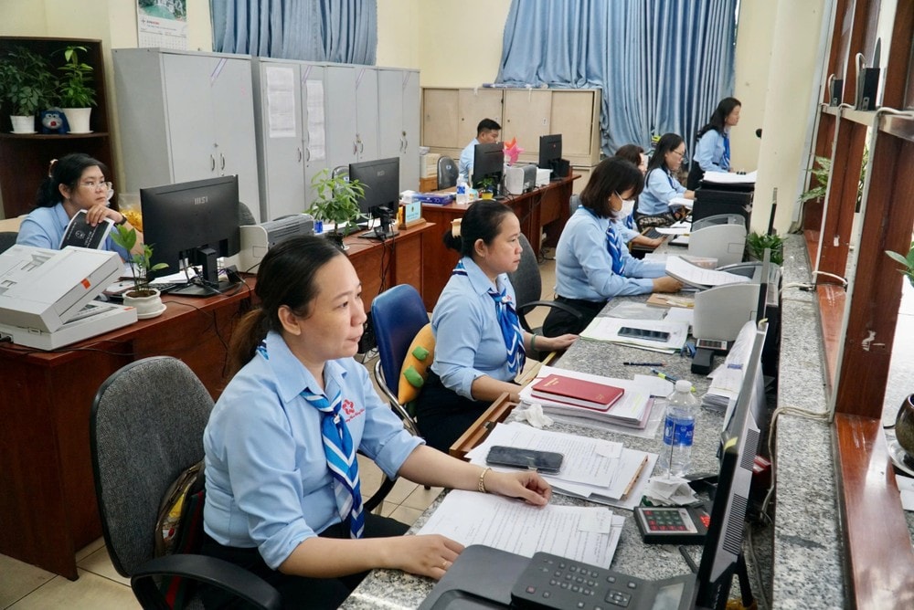 TP.HCM: Cán bộ phường, xã 'vào guồng' với bộ máy mới
