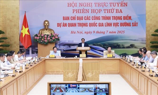 Đồng loạt triển khai giải phóng mặt bằng xây dựng đường sắt tốc độ cao Bắc - Nam | baotintuc.vn