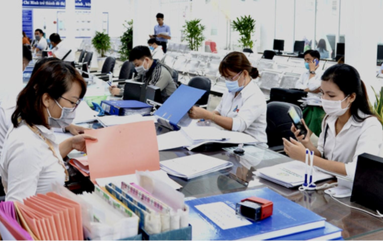 Chốt” số lượng lãnh đạo, chế độ tiền lương với cán bộ, công chức, viên chức ở tỉnh, xã sáp nhập