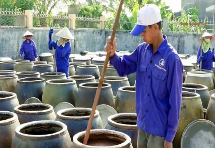 Sản xuất nước mắm tại Cát Hải ngày nay