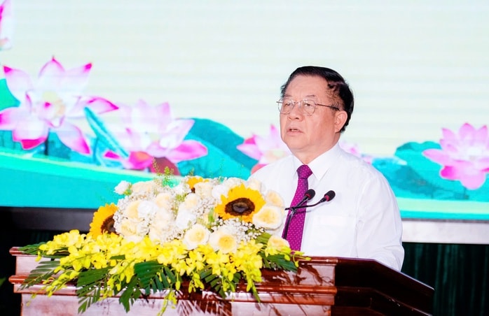 Trưởng Ban Tuyên giáo và Dân vận Trung ương Nguyễn Trọng Nghĩa - Ảnh 1.