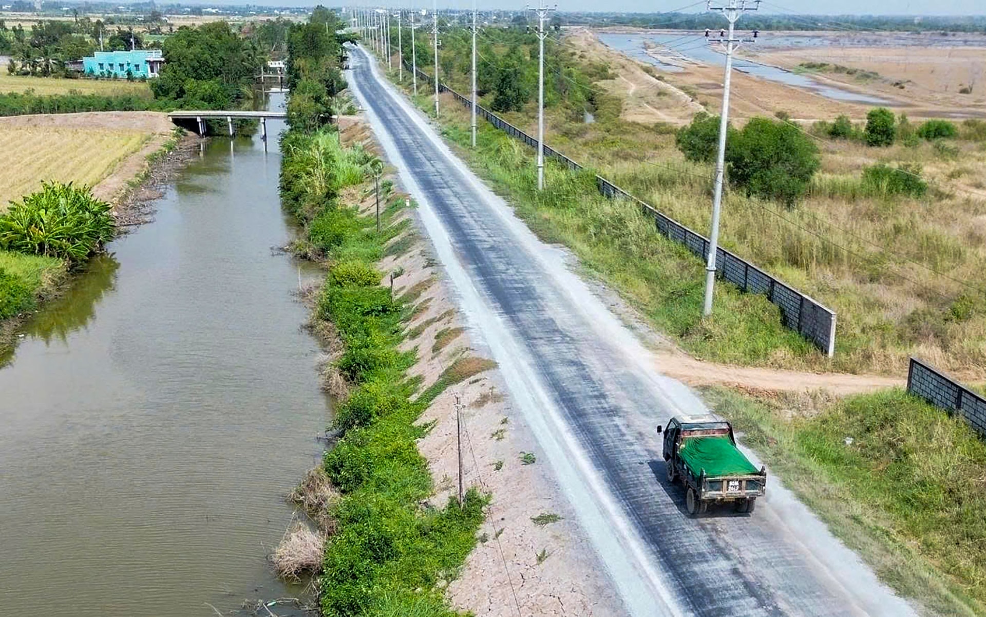 Hơn 5.591 tỉ đồng làm đường ven biển qua Đồng Tháp, kết nối liên vùng ĐBSCL - Tuổi Trẻ Online