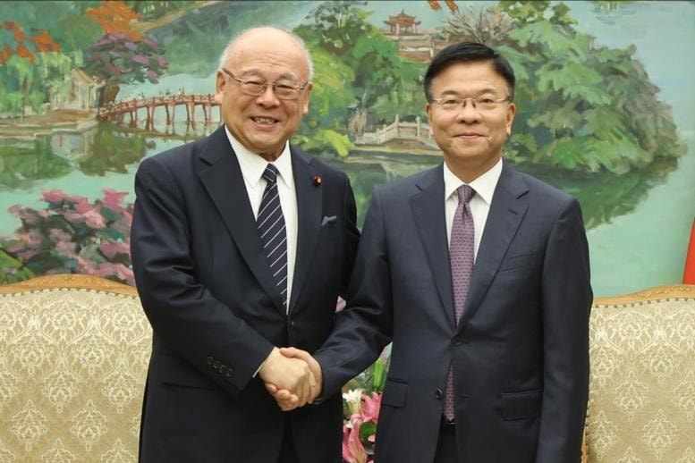 ptt-le-thanh-long(1).jpeg