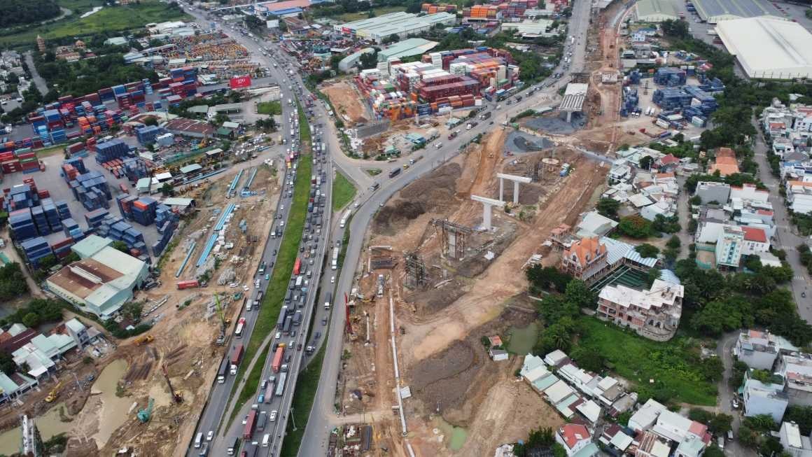 Nút giao Tân Vạn ùn tắc nghiêm trọng, TPHCM đưa ra giải pháp cấp bách