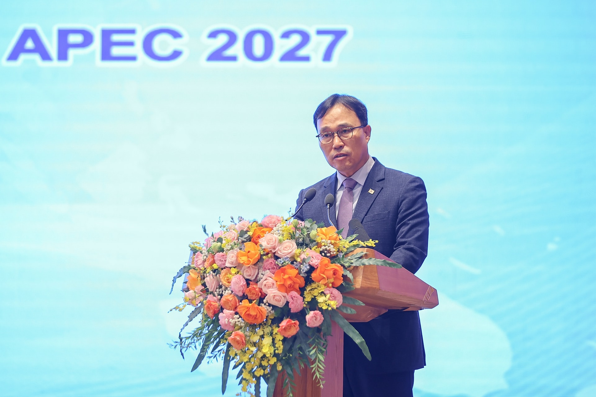 APEC - Dai dien HQ