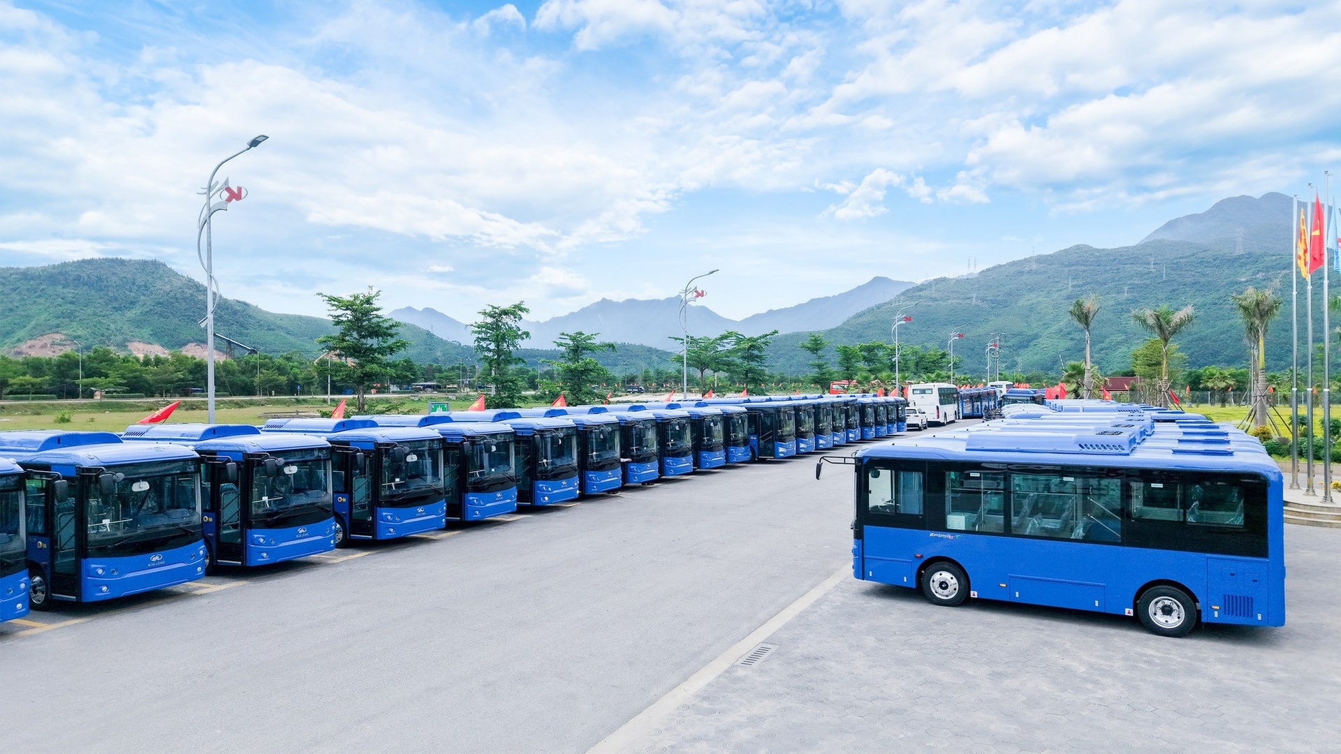 Thêm hơn 440 xe buýt điện sắp lăn bánh tại TPHCM | Báo điện tử Tiền Phong