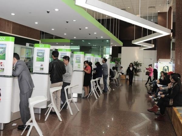 Vietcombank lãi gần 22.000 tỷ đồng trong 6 tháng đầu năm, duy trì vị thế dẫn đầu hệ thống ngân hàng Việt Nam