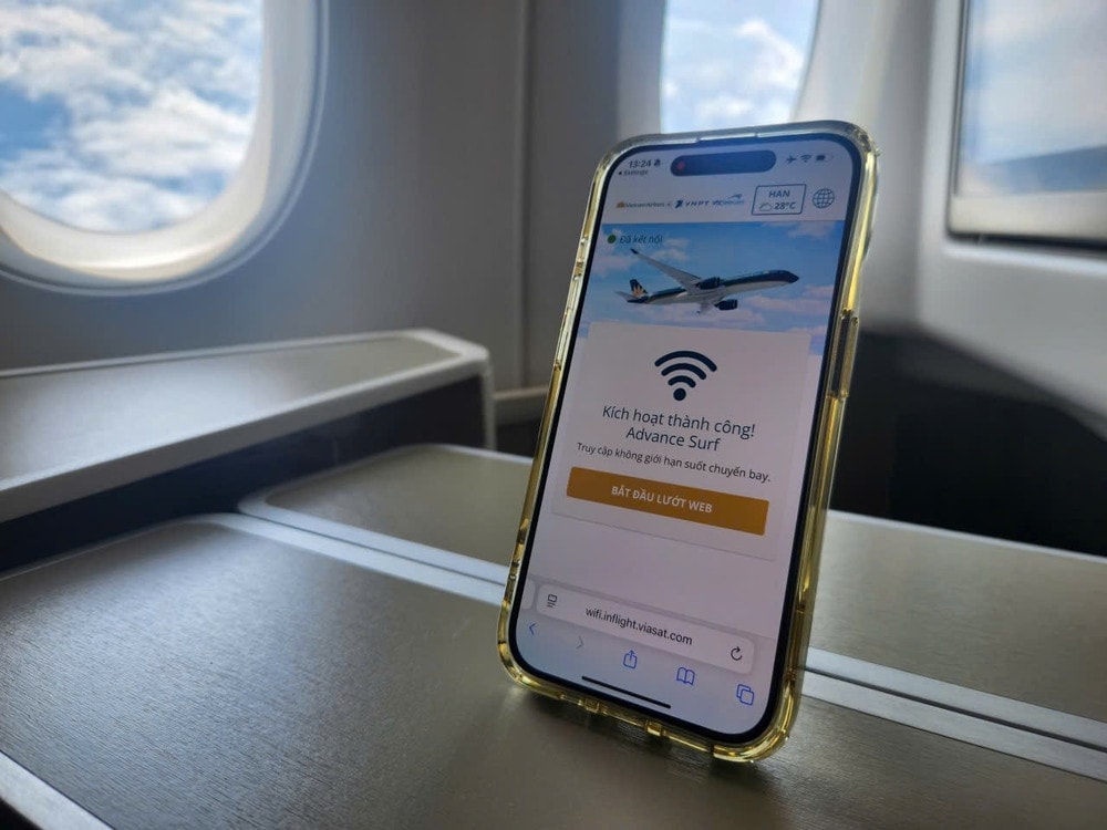 Vietnam Airlines Triển Khai Dịch Vụ Internet Trên Máy Bay | Vietnam+ (VietnamPlus)