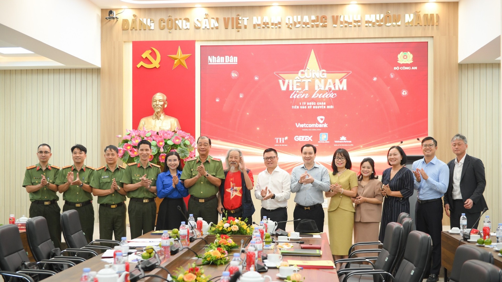 Cung VN tien buoc 2