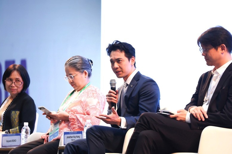CT ACB Tran Hung Huy