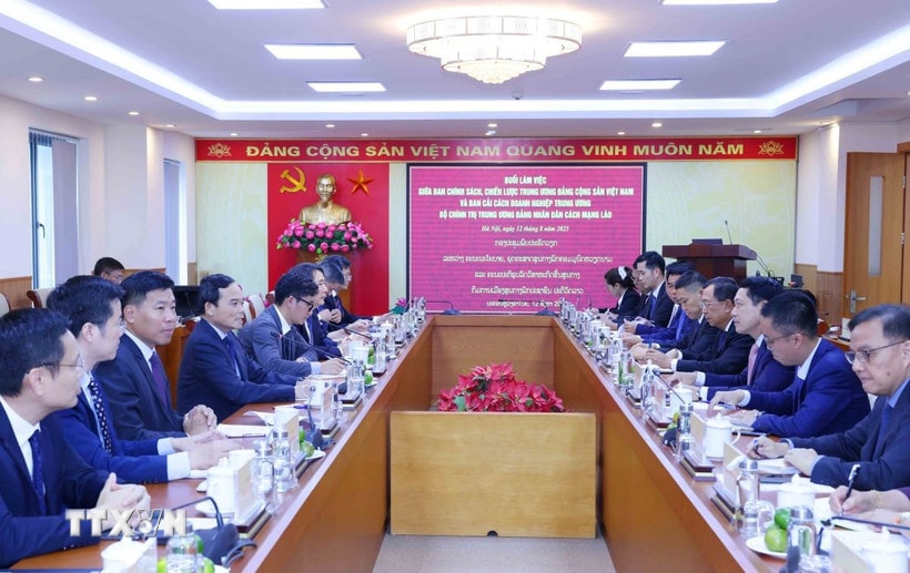 Hop tac Viet-Nam-Lao