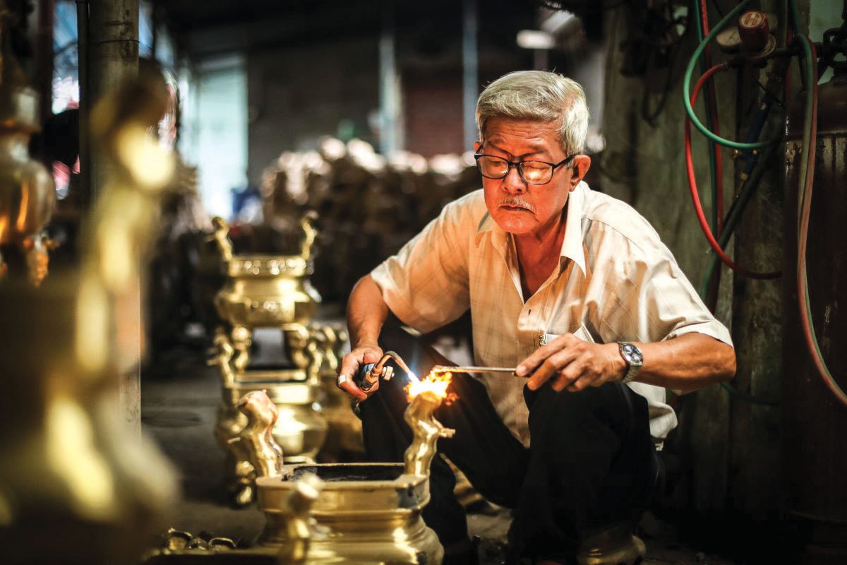 Làng đúc chuông đồng Long Điền 
