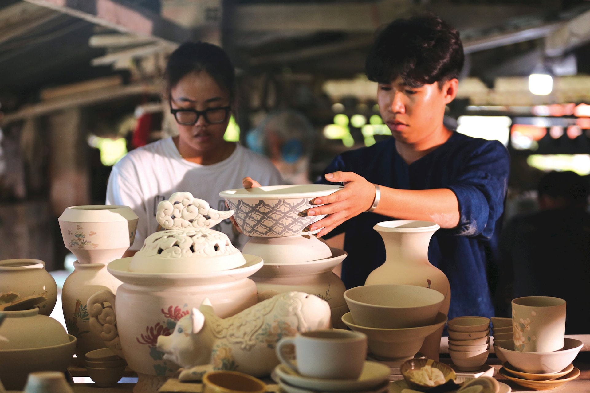 Làng nghề gốm sứ Lái Thiêu