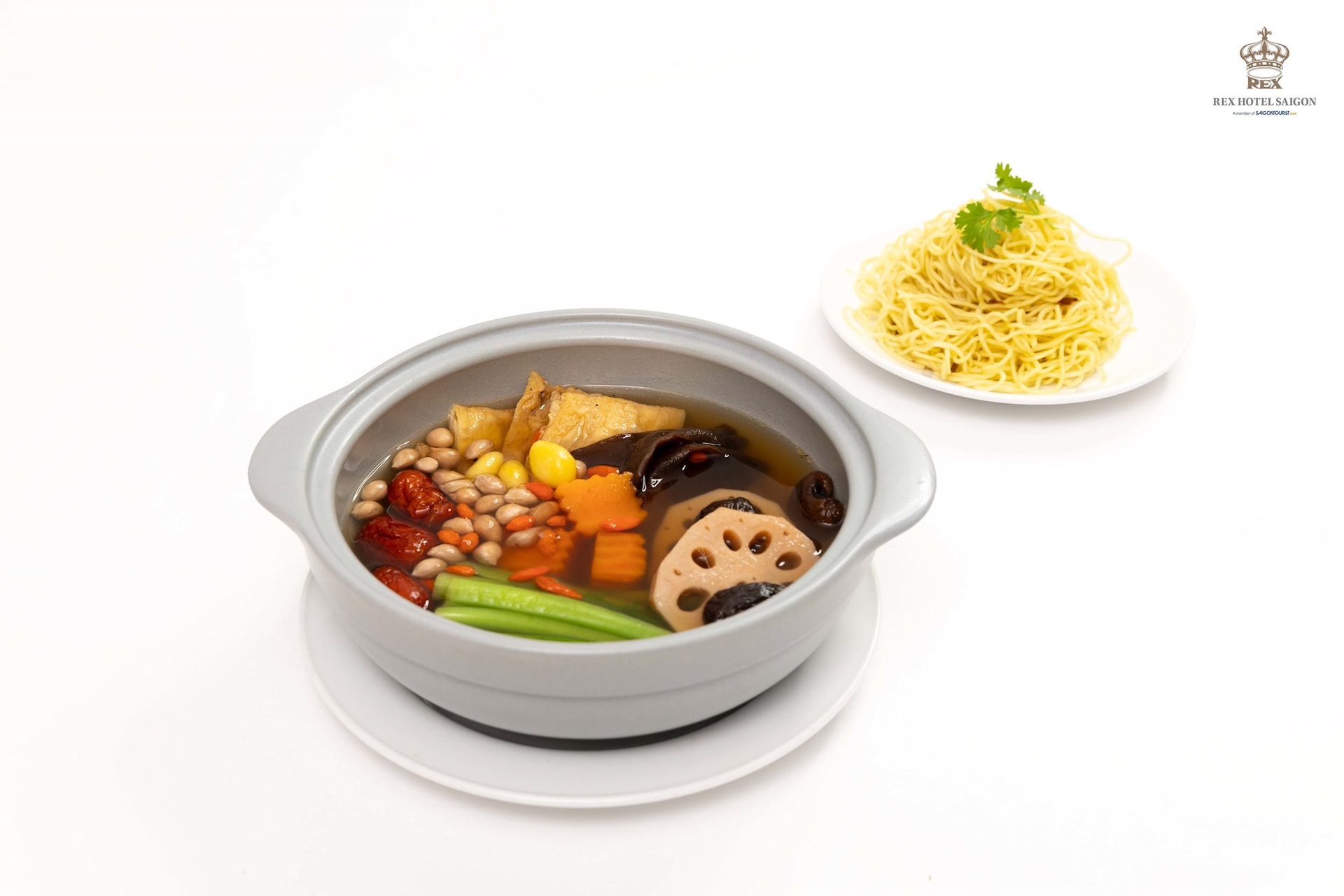 Mì tiềm thảo mộc chay