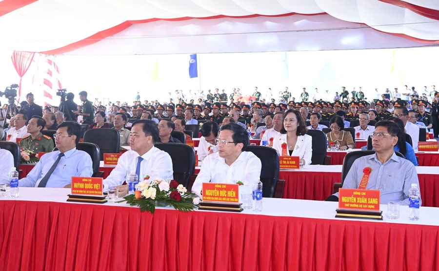 Cao toc Ca-Mau-cac dai bieu