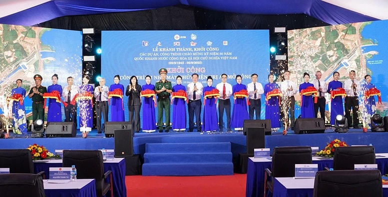 Khoi cong Thuy dien Tri An