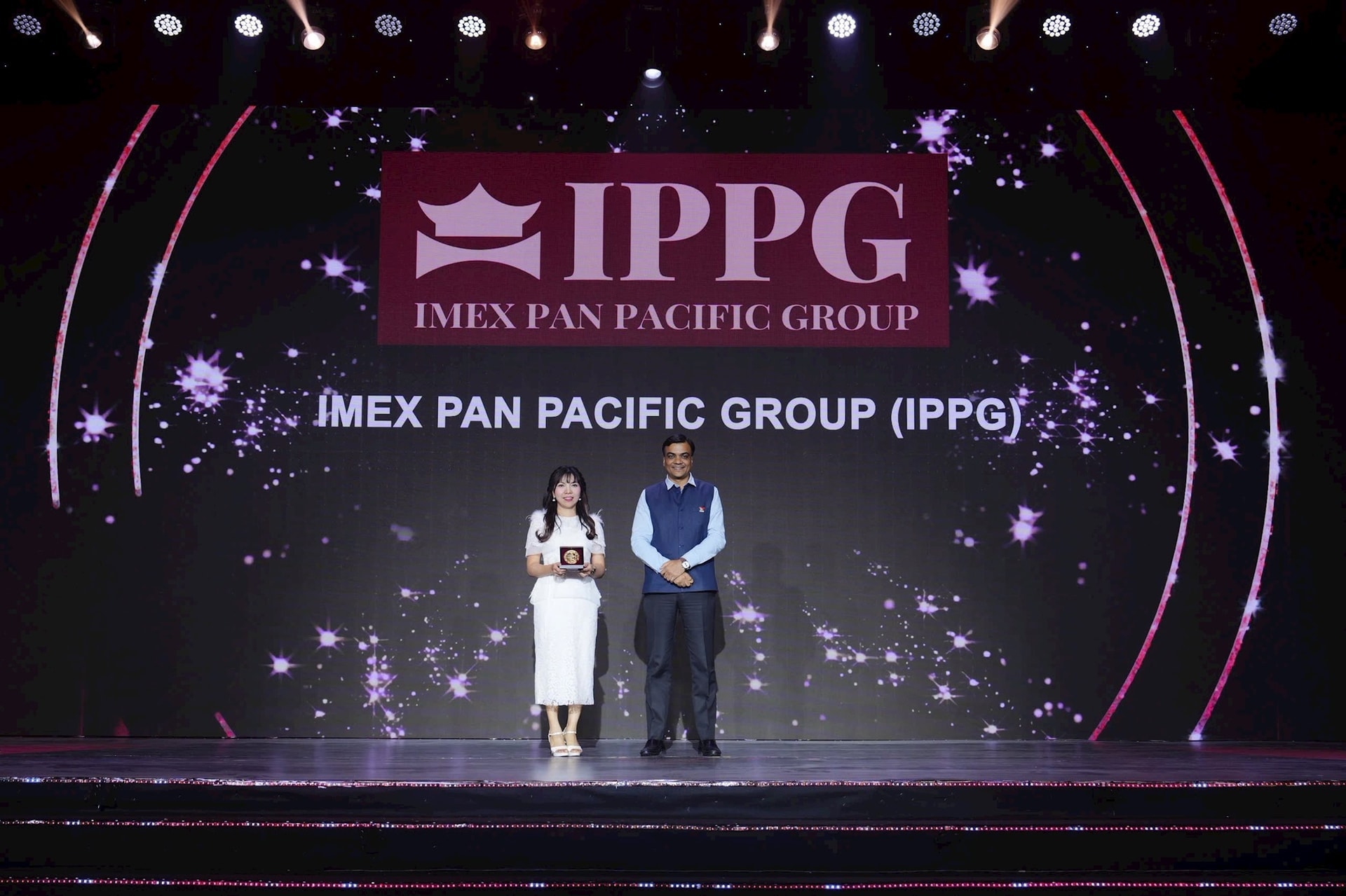 Tập đoàn Liên Thái Bình Dương được trao cùng lúc hai giải thưởng danh giá do HR Asia tổ chức: Best Companies to Work for in Asia 2025 và DEI Award – Giải đặc biệt về Bình đẳng Giới, Đa dạng và Hòa nhập