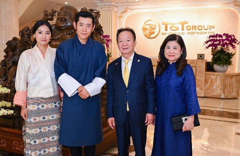 Quoc vuong Bhutan - Tap doan T&T 1