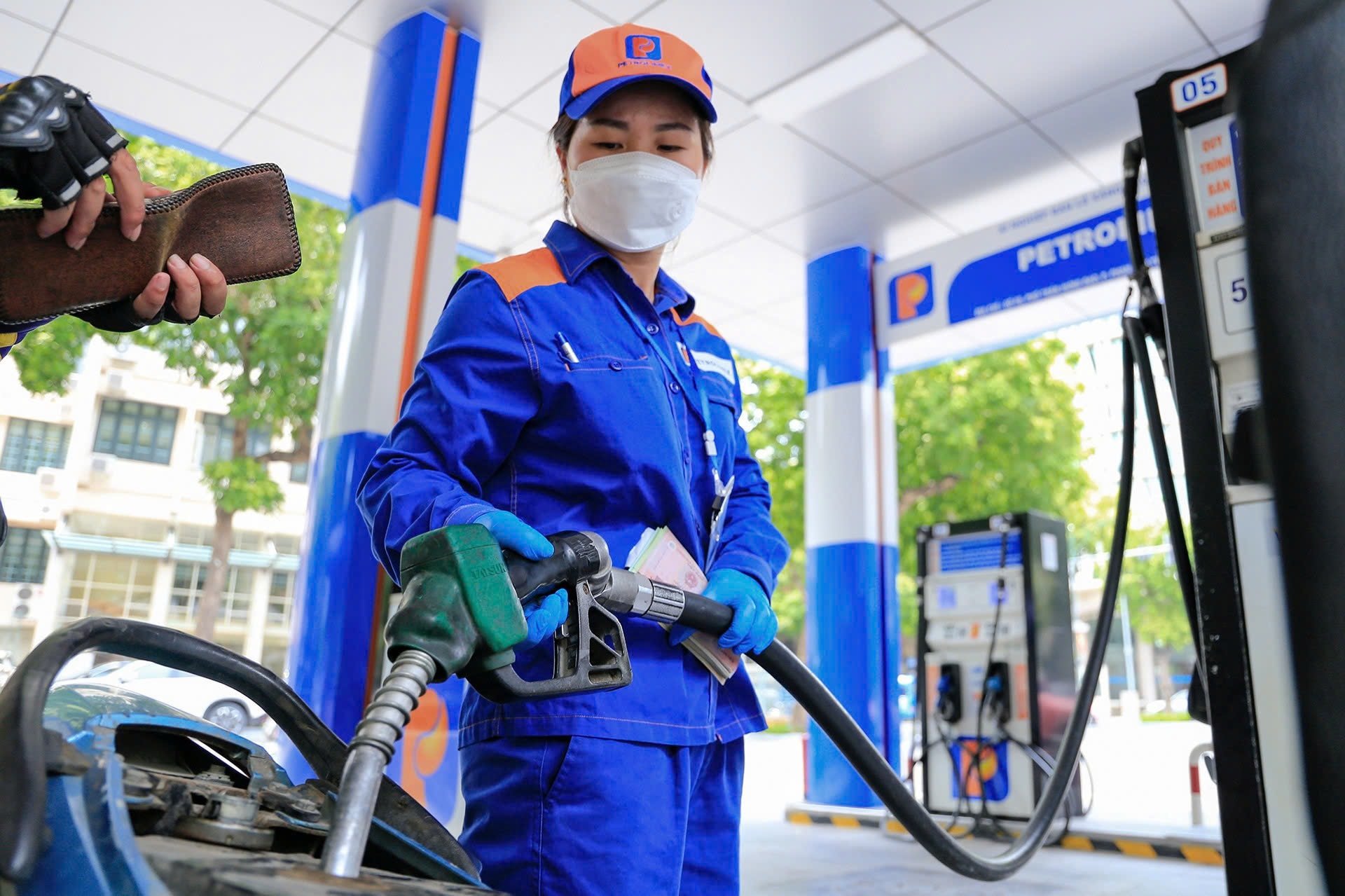 Dự báo giá xăng tăng, giá dầu giảm trong kỳ điều hành chiều nay 21/8