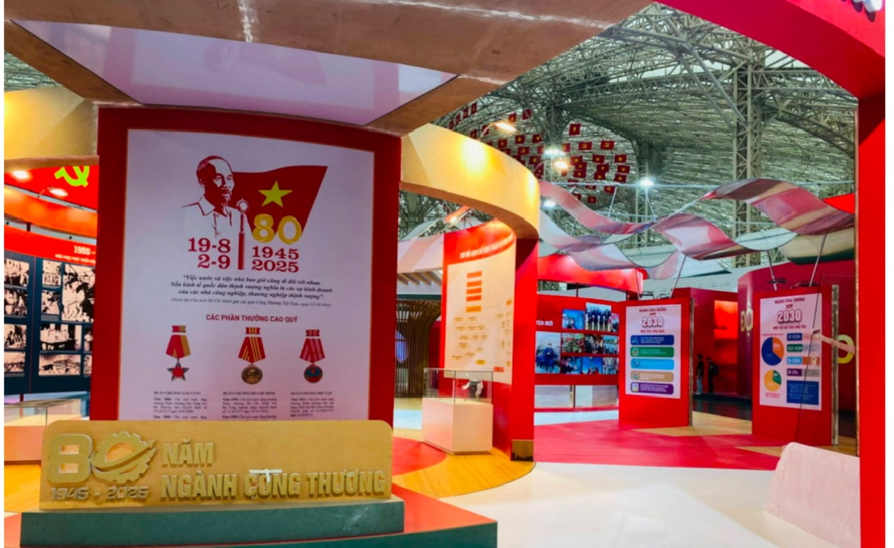 trien-lam-cong-thuong.jpeg