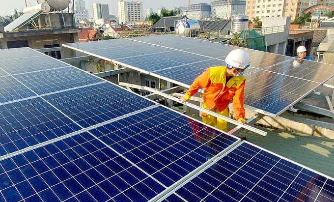 Lắp điện mặt trời mái nhà tự dùng có thể được hỗ trợ tối đa 3 triệu đồng